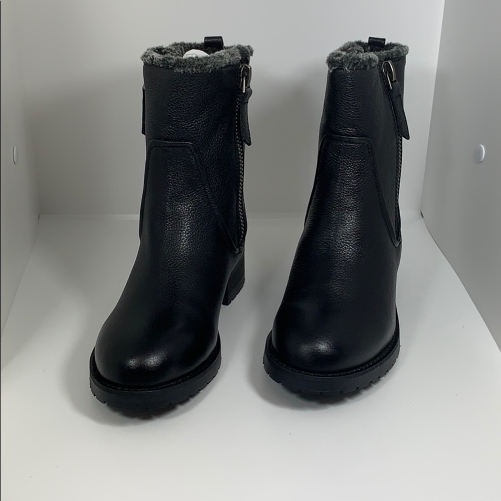 Steven by Steven Madden Cozy Black Leather 6.5